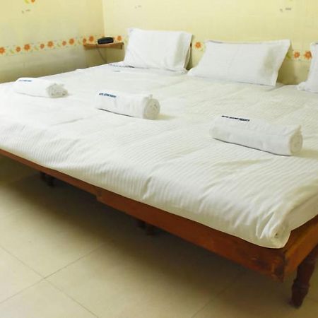Hotel Govind Heights Tirupati Buitenkant foto