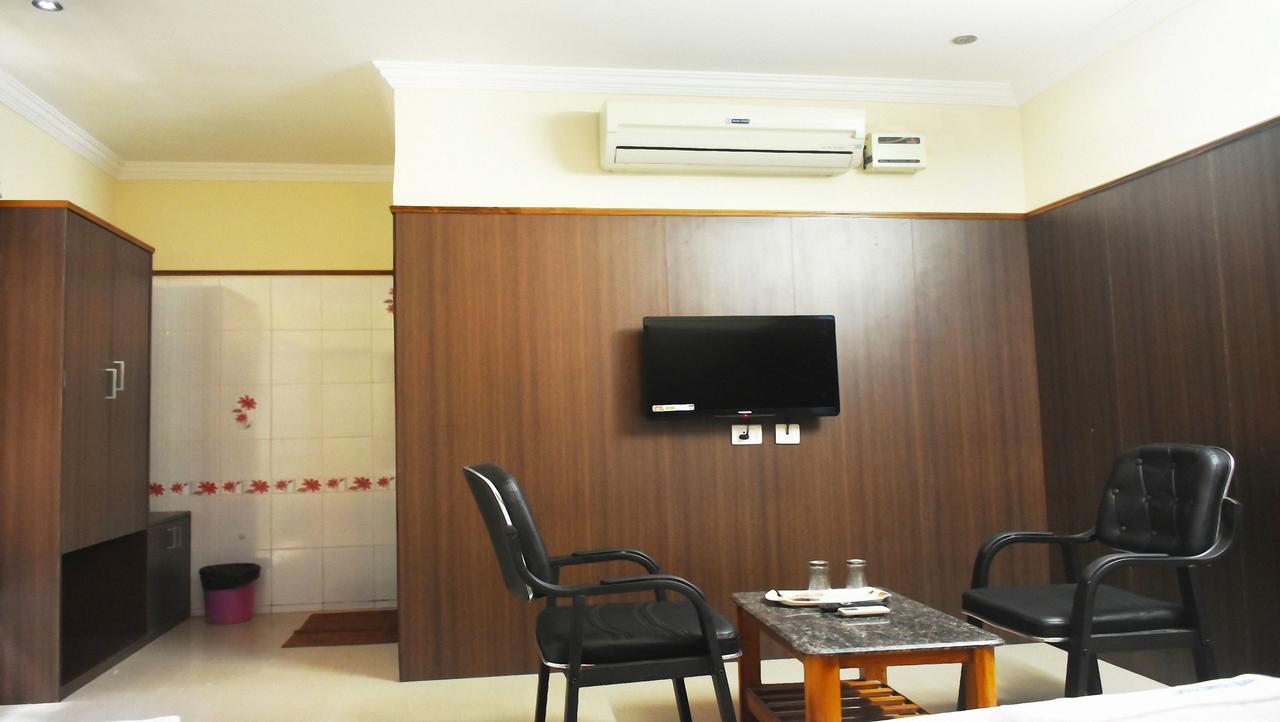 Hotel Govind Heights Tirupati Buitenkant foto