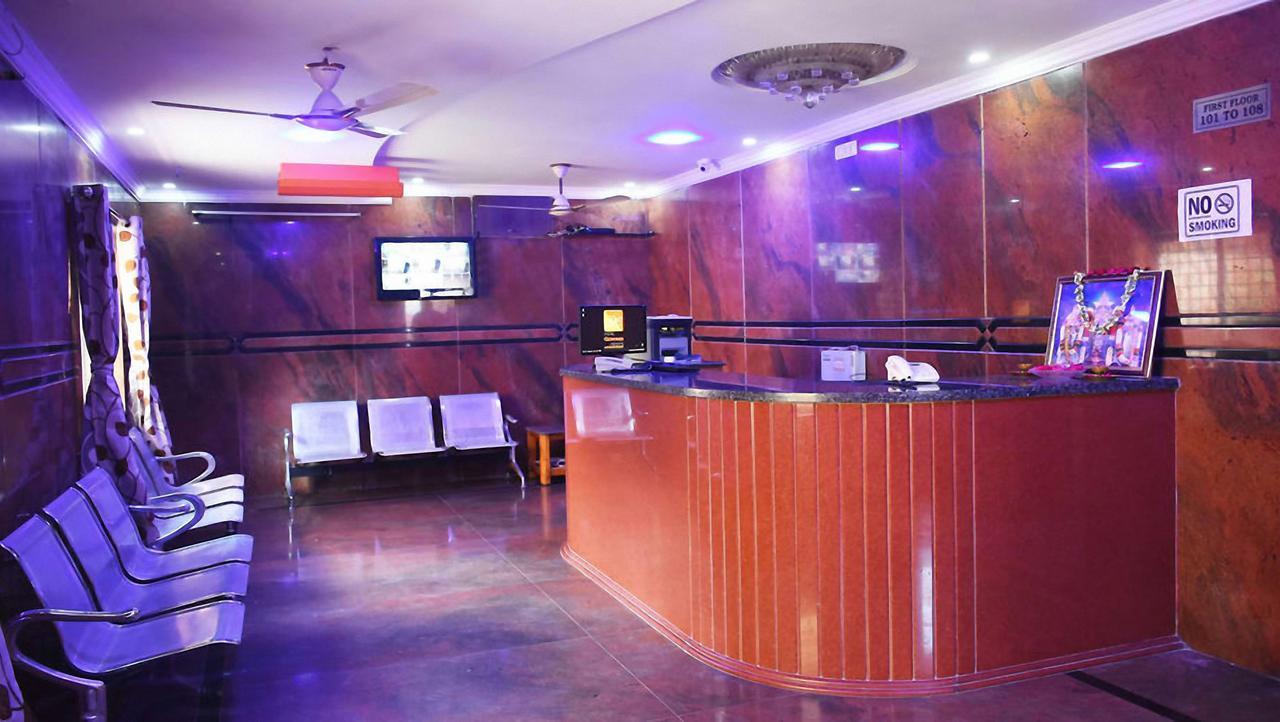 Hotel Govind Heights Tirupati Buitenkant foto